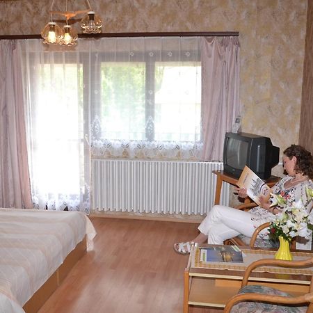 Apartman Berki Margit ヘーヴィーズ エクステリア 写真