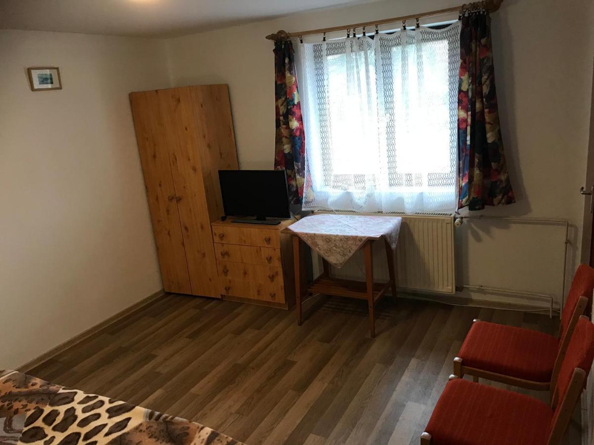 Apartman Berki Margit ヘーヴィーズ エクステリア 写真