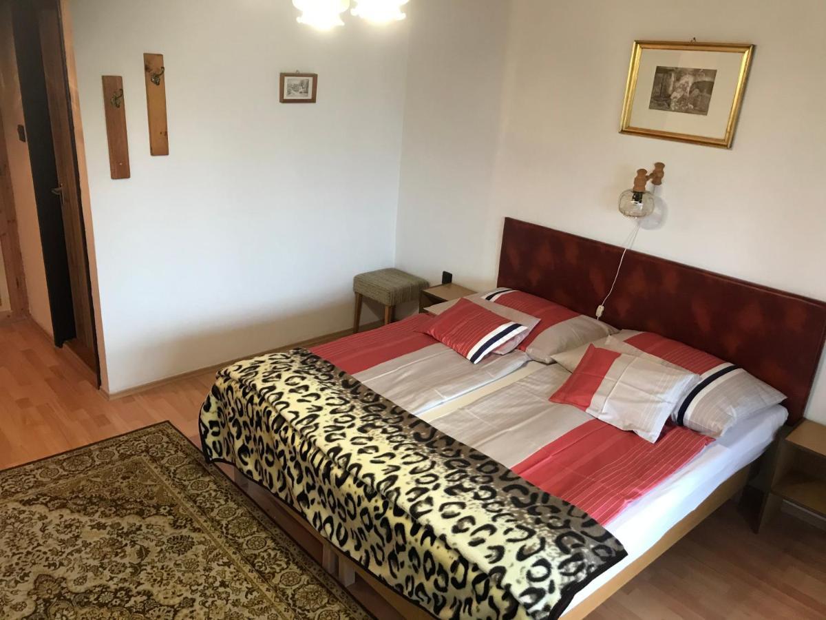 Apartman Berki Margit ヘーヴィーズ エクステリア 写真