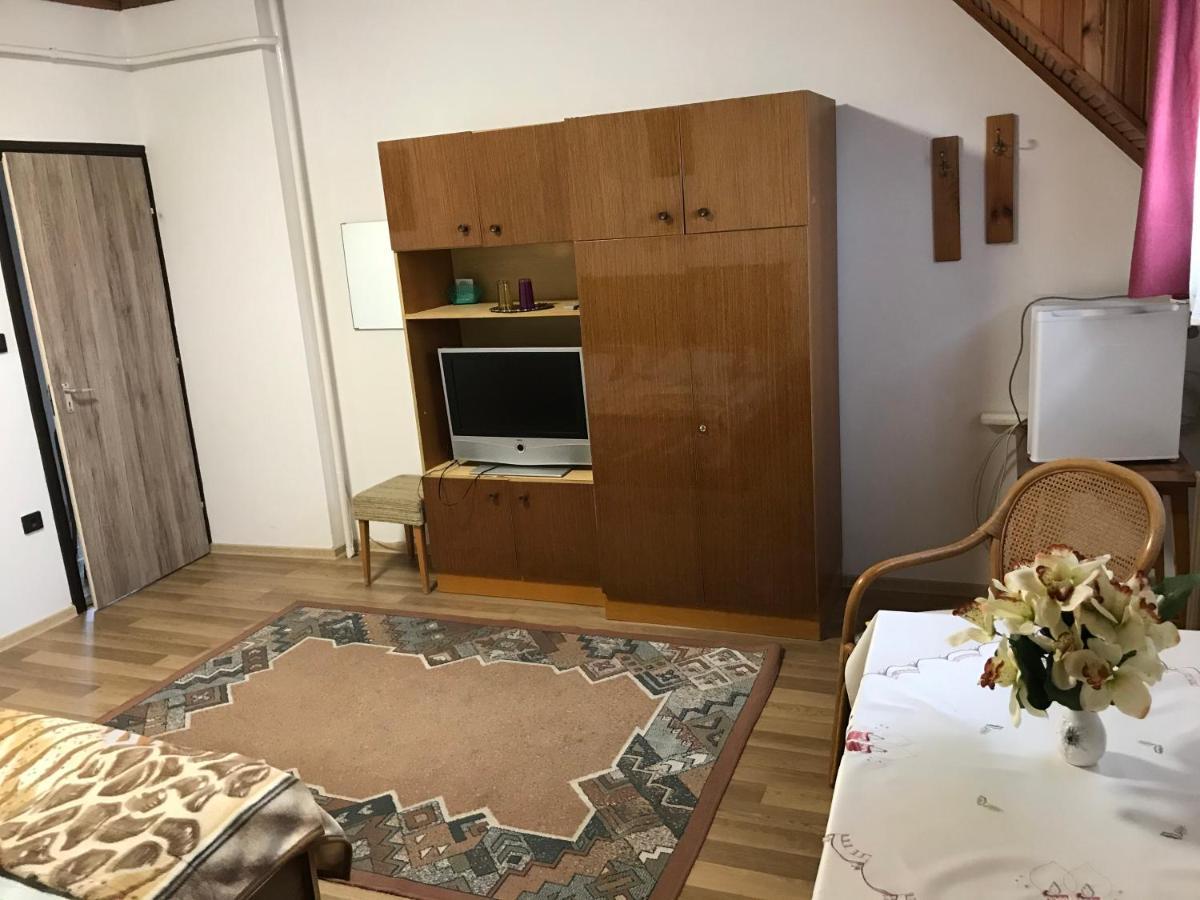 Apartman Berki Margit ヘーヴィーズ エクステリア 写真