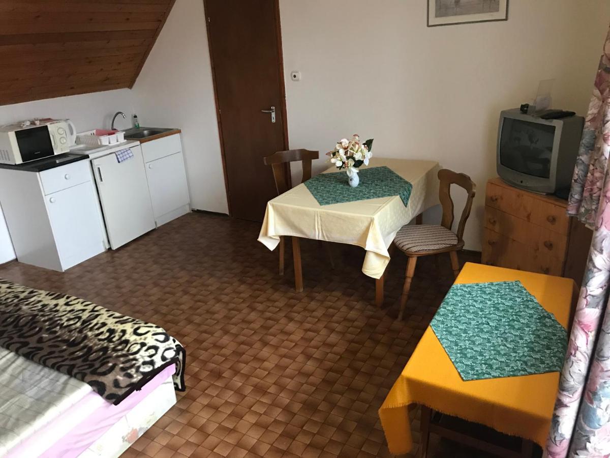 Apartman Berki Margit ヘーヴィーズ エクステリア 写真