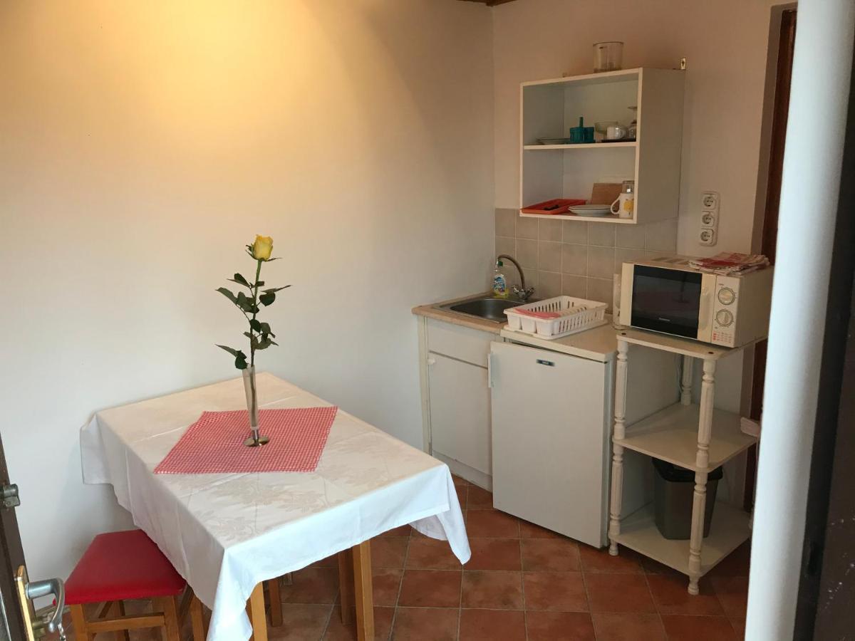 Apartman Berki Margit ヘーヴィーズ エクステリア 写真
